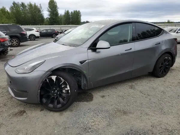 7SAYGDEE1RF159332 2024 TESLA MODEL Y - Image 1