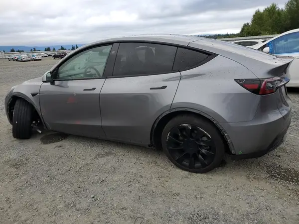 7SAYGDEE1RF159332 2024 TESLA MODEL Y - Image 2