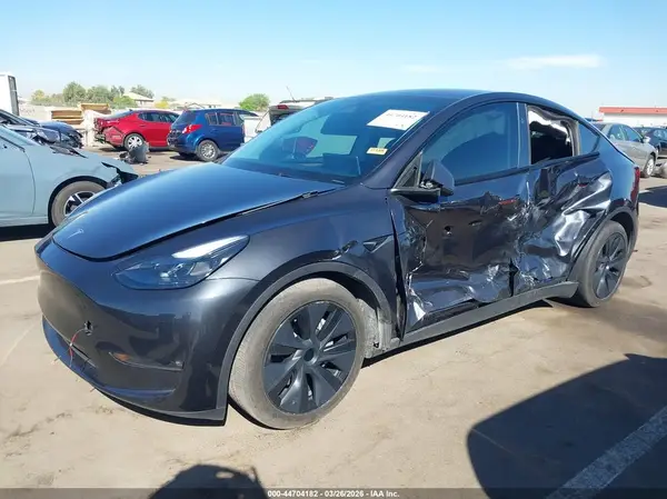 7SAYGDEE1RF160478 2024 TESLA MODEL Y - Image 2