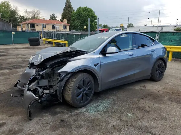 7SAYGDEE1RF161579 2024 TESLA MODEL Y - Image 1
