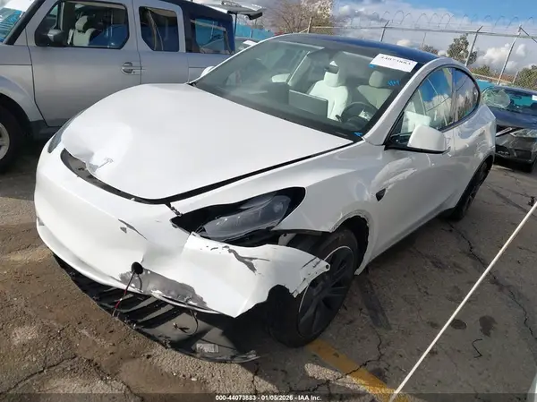 7SAYGDEE1RF170072 2024 TESLA MODEL Y - Image 2