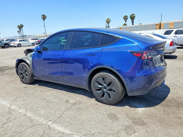 7SAYGDEE1RF197045 2024 TESLA MODEL Y - Image 2