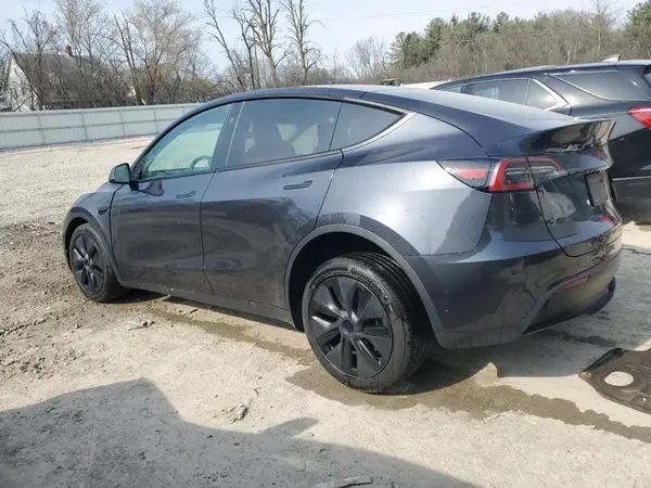 7SAYGDEE1RF199734 2024 TESLA MODEL Y - Image 2