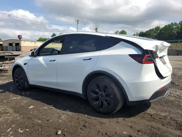 7SAYGDEE1RF201627 2024 TESLA MODEL Y - Image 2