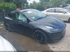 7SAYGDEE1RF204642 2024 TESLA MODEL Y
