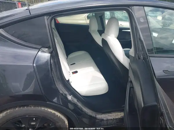 7SAYGDEE1RF204642 2024 TESLA MODEL Y - Image 8