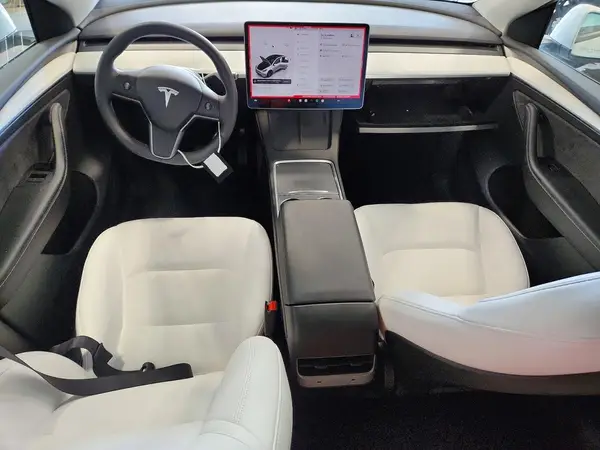 7SAYGDEE1RF207993 2024 TESLA MODEL Y - Image 8