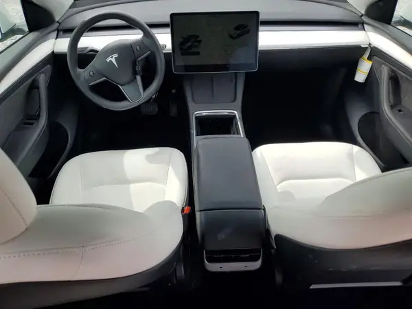 7SAYGDEE1RF209324 2024 TESLA MODEL Y - Image 8