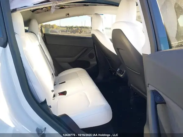 7SAYGDEE1RF230559 2024 TESLA MODEL Y - Image 8