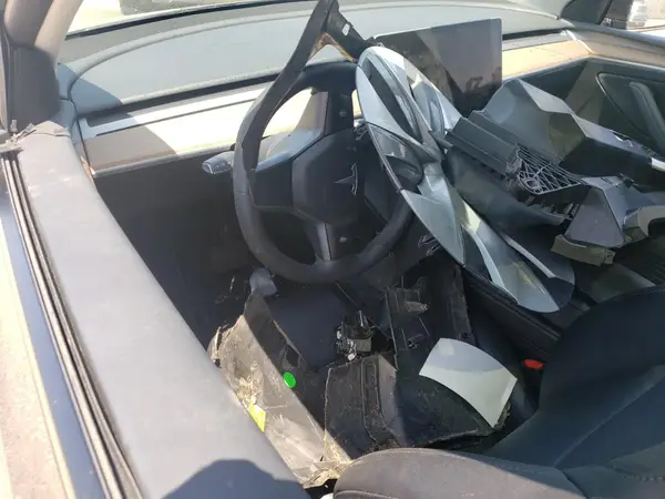 7SAYGDEE1RF982133 2024 TESLA MODEL Y - Image 8