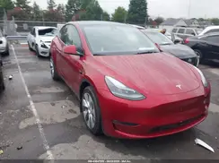 7SAYGDEE1RF988367 2024 TESLA MODEL Y