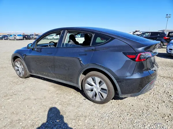 7SAYGDEE1RF994573 2024 TESLA MODEL Y - Image 2