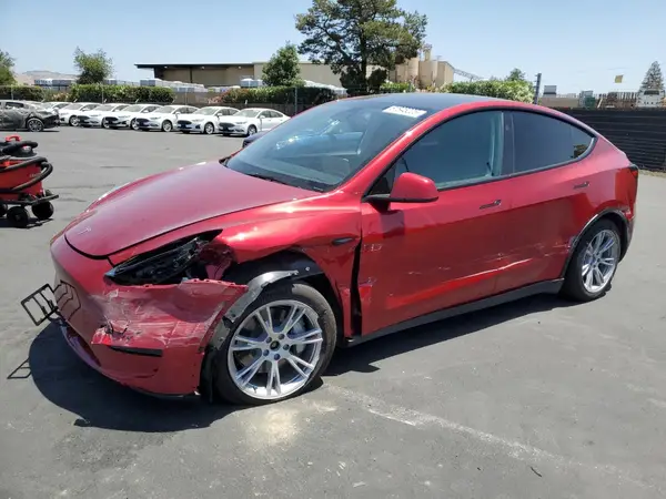 7SAYGDEE1RF995870 2024 TESLA MODEL Y - Image 1