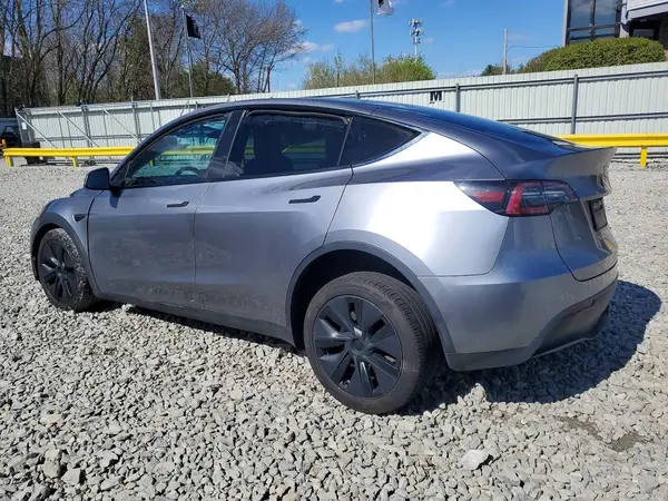 7SAYGDEE1SA346024 2025 TESLA MODEL Y - Image 2