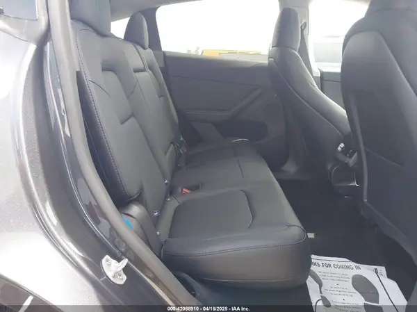 7SAYGDEE1SA360909 2025 TESLA MODEL Y - Image 8