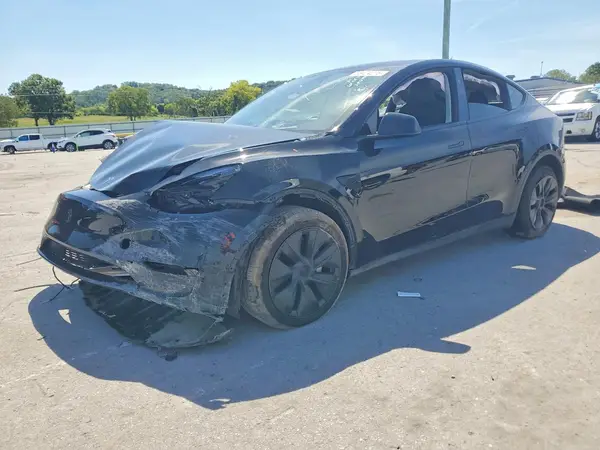 7SAYGDEE1SA363888 2025 TESLA MODEL Y - Image 1