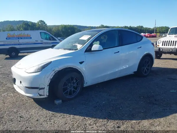 7SAYGDEE1SA369741 2025 TESLA MODEL Y - Image 2
