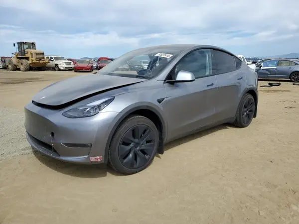 7SAYGDEE1SF243530 2025 TESLA MODEL Y - Image 1