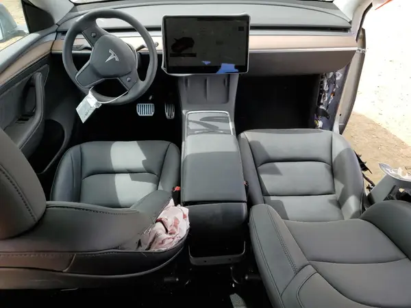 7SAYGDEE1SF243530 2025 TESLA MODEL Y - Image 8