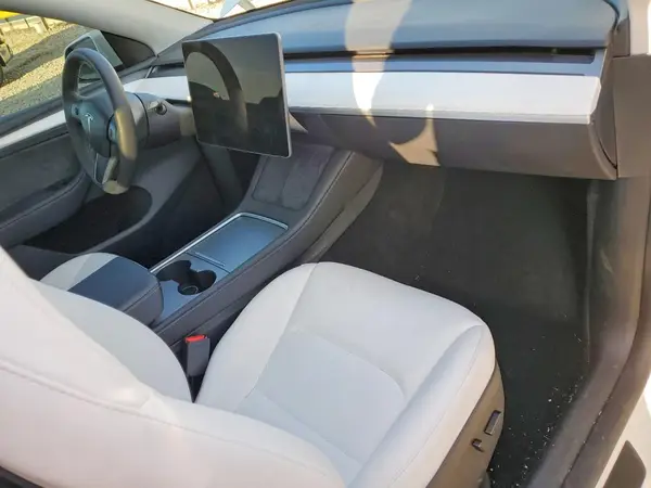 7SAYGDEE1SF263437 2025 TESLA MODEL Y - Image 8