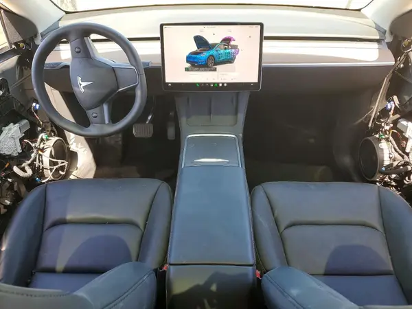 7SAYGDEE1SF266998 2025 TESLA MODEL Y - Image 8