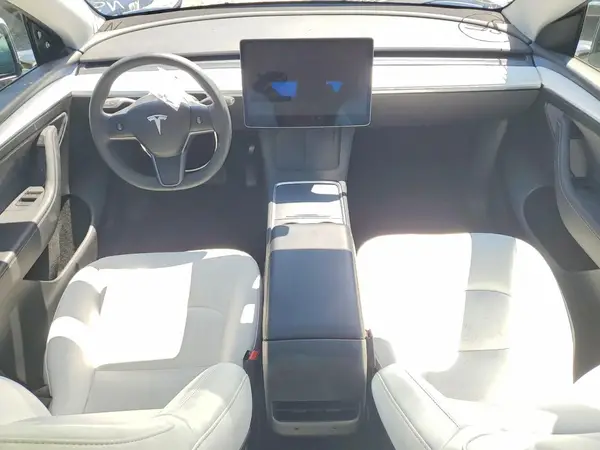 7SAYGDEE1SF278651 2025 TESLA MODEL Y - Image 8
