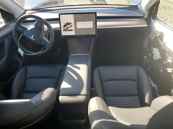 7SAYGDEE1SF281579 2025 TESLA MODEL Y - Image 8