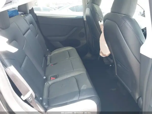 7SAYGDEE1SF283932 2025 TESLA MODEL Y - Image 8