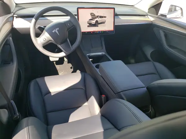 7SAYGDEE1SF286586 2025 TESLA MODEL Y - Image 8