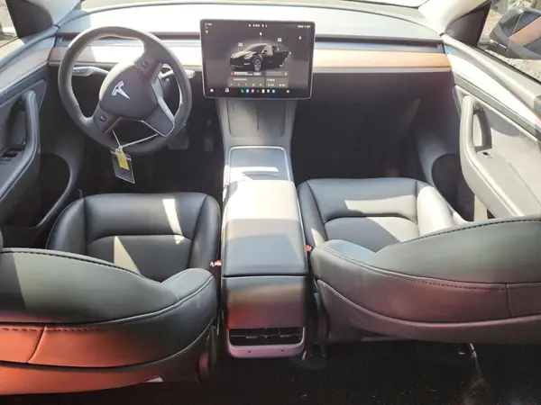 7SAYGDEE1SF288225 2025 TESLA MODEL Y - Image 8