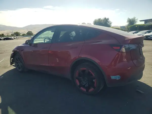 7SAYGDEE1SF300325 2025 TESLA MODEL Y - Image 2