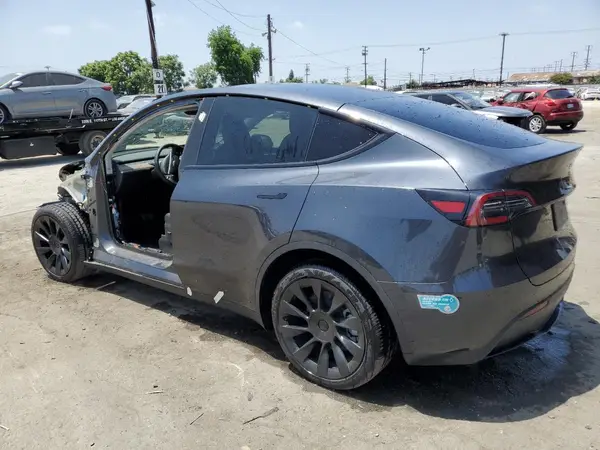 7SAYGDEE1SF300745 2025 TESLA MODEL Y - Image 2