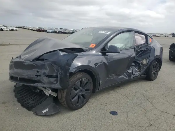 7SAYGDEE1SF302740 2025 TESLA MODEL Y - Image 1