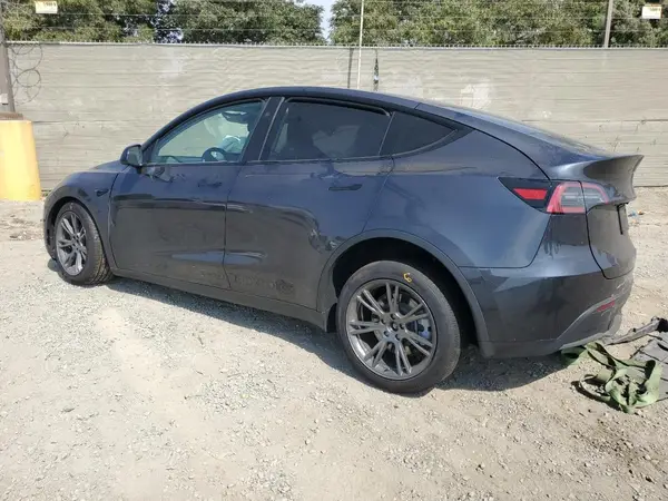 7SAYGDEE1SF305010 2025 TESLA MODEL Y - Image 2