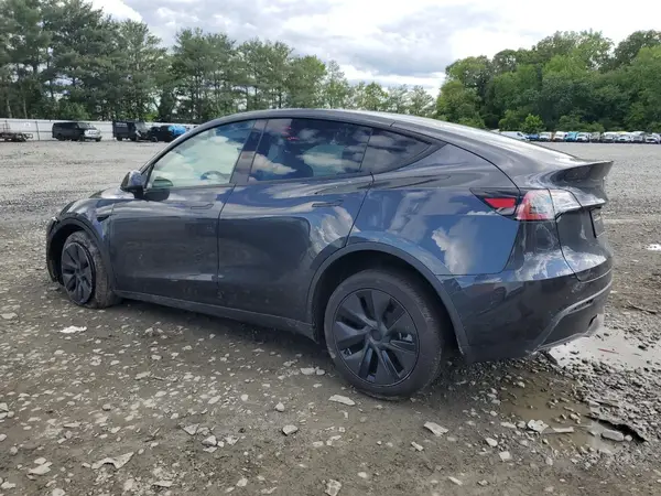 7SAYGDEE1SF305119 2025 TESLA MODEL Y - Image 2