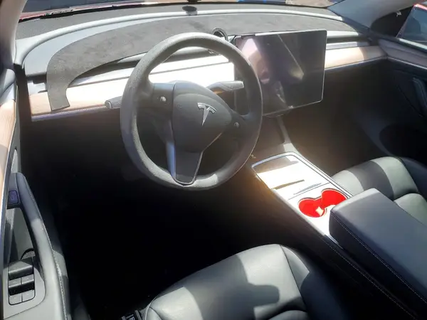 7SAYGDEE1SF307405 2025 TESLA MODEL Y - Image 8
