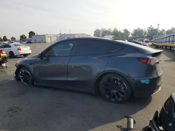 7SAYGDEE1SF308277 2025 TESLA MODEL Y - Image 2