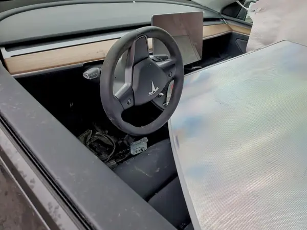 7SAYGDEE1SF308540 2025 TESLA MODEL Y - Image 8