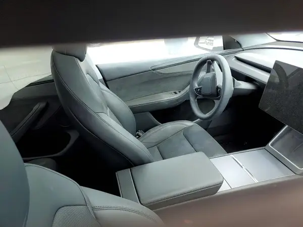 7SAYGDEE1TA385276 2026 TESLA MODEL Y - Image 8