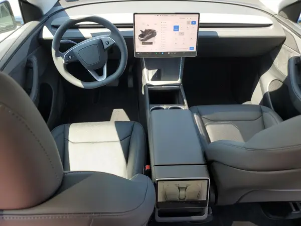 7SAYGDEE1TA387089 2026 TESLA MODEL Y - Image 8