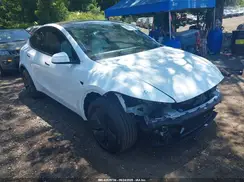 7SAYGDEE1TA387657 2026 TESLA MODEL Y
