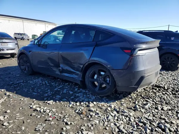 7SAYGDEE1TA410578 2026 TESLA MODEL Y - Image 2