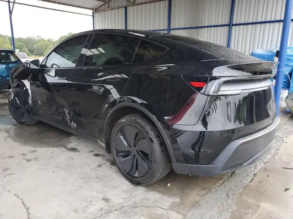 7SAYGDEE1TA411861 2026 TESLA MODEL Y - Image 2