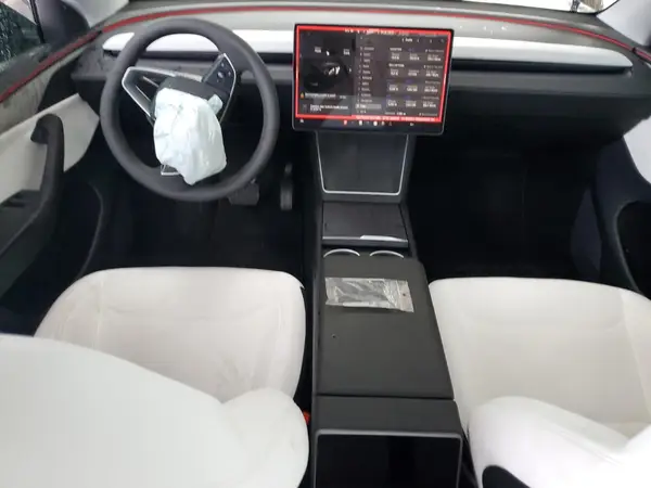 7SAYGDEE1TA411861 2026 TESLA MODEL Y - Image 8