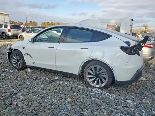 7SAYGDEE1TA414484 2026 TESLA MODEL Y - Image 2