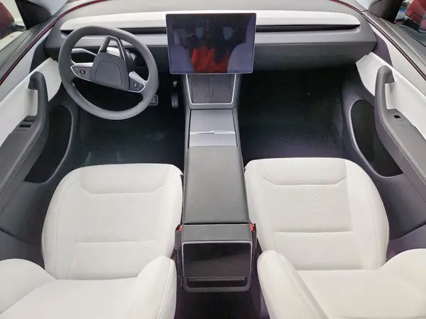 7SAYGDEE1TA440597 2026 TESLA MODEL Y - Image 8