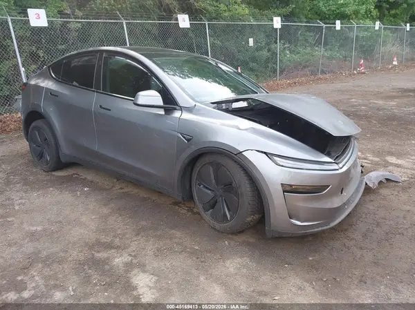 7SAYGDEE1TA447095 2026 TESLA MODEL Y - Image 1