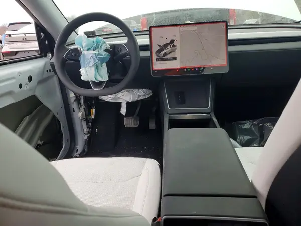 7SAYGDEE1TA463278 2026 TESLA MODEL Y - Image 8