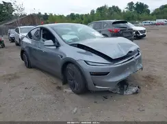 7SAYGDEE1TA486818 2026 TESLA MODEL Y