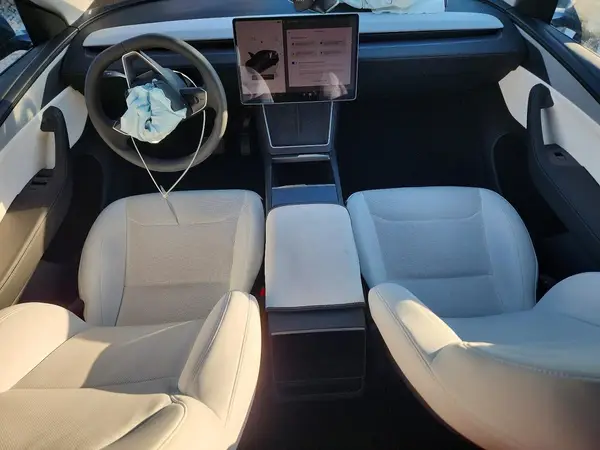 7SAYGDEE1TA489685 2026 TESLA MODEL Y - Image 8